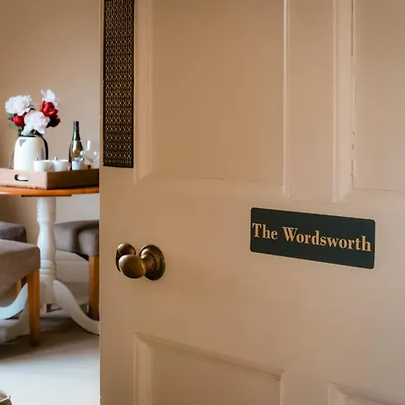 Gallows Hill Bed & Breakfast *